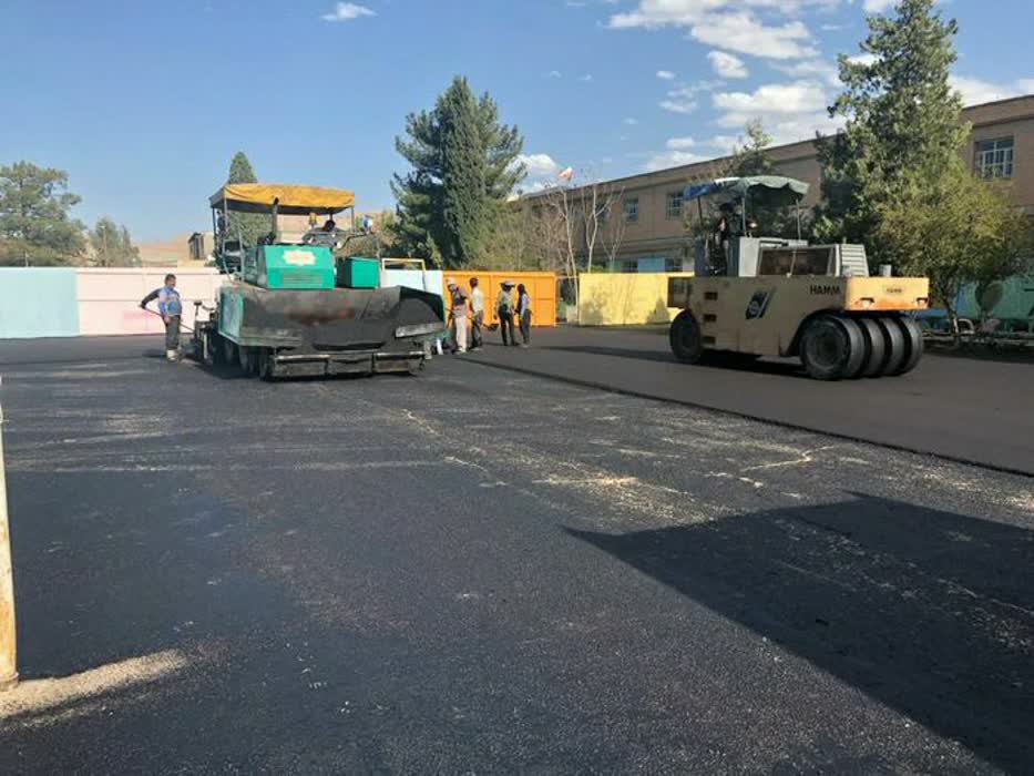ترمیم و آسفالت ۱۰۵ هزار متر مربع محوطه مدارس استان زنجان