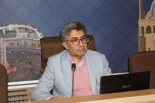 حضور مسئولین شهرستان ایجرود در منزل خانواده ی دارای دو فرزند معلول