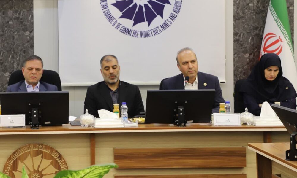 فعالان اقتصادی به دنبال جایگزین برای مراودات تجاری با امارات هستند